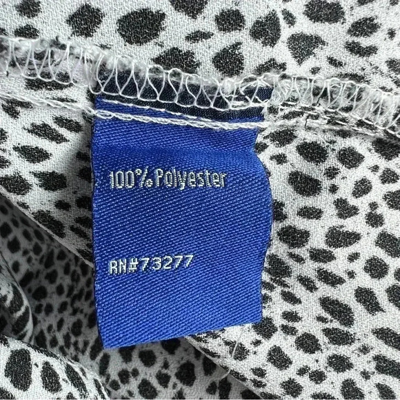 Black White Women’s Animal Print Bell Sleeve Blouse - Picture 9 of 12